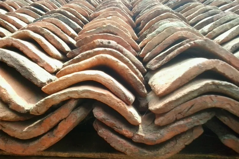 Spesifikasi Genteng Atap Tanah Liat & Beton Yogyakarta