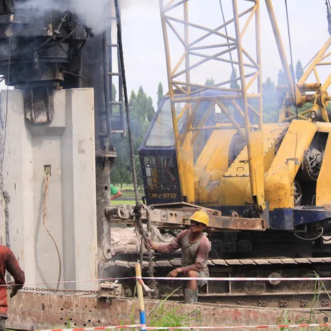 Bagus Prakoso ST - Pengawas Mutu Tambang & Koordinator Armada Material Antar Desa Jogja